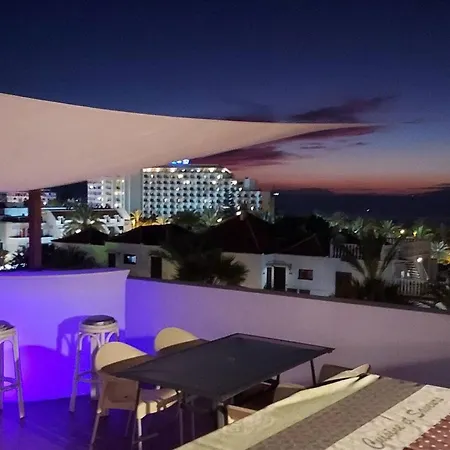 Spacious With Pool In Arona 190m² Air Conditioning