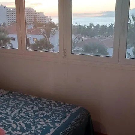 Apartment Spacious With Pool In Arona 190m² Air Conditioning