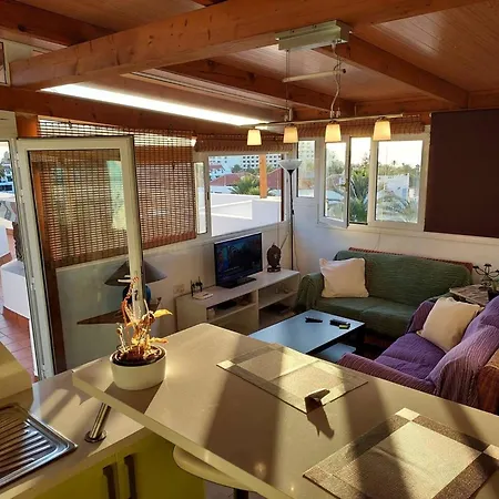 Spacious With Pool In Arona 190m² Air Conditioning Apartment
