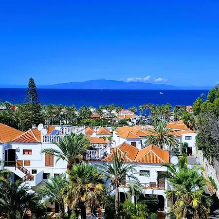 Apartment Spacious With Pool In Arona 190m² Air Conditioning